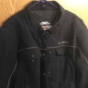 Men’s Harley Davidson riding jacket.